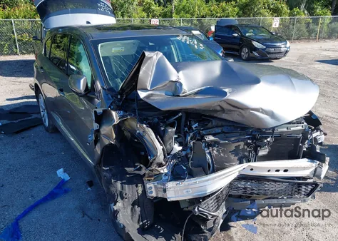 2024 Acura Rdx Standard z USA, uszkodzony, nr VIN 5J8TC2H37RL017762